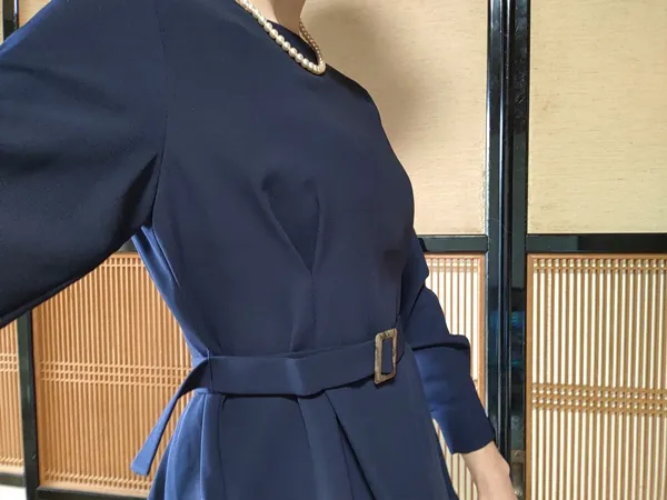 ママスーツ40代ネイビー